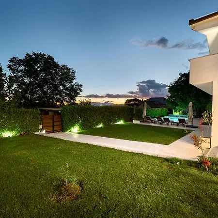 Mima Vacation Opanci