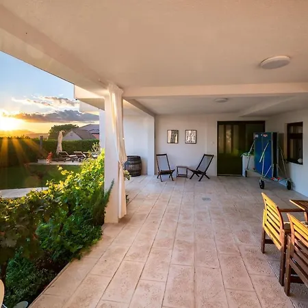 Mima Vacation Villa Opanci